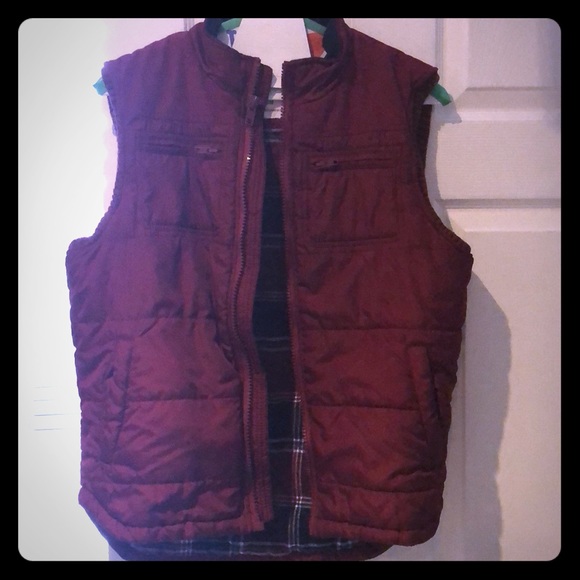 Abercrombie & Fitch Other - Great Cotton filled maroon vest